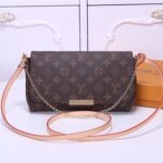 LV Clutch Monogram Canvas MM Bag