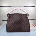 Louis Vuitton Monogram Artsy MM Shoulder Bag